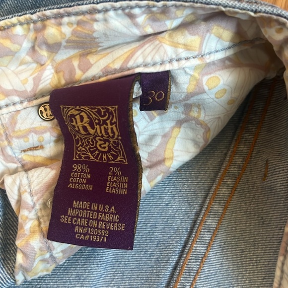 Rich & Skinny Jean Shorts - Picture 6 of 9